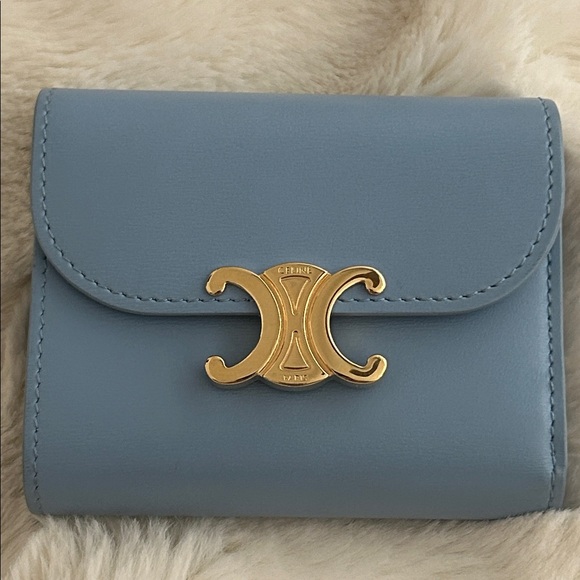 Celine Triomphe Wallet with COA - Picture 7 of 10